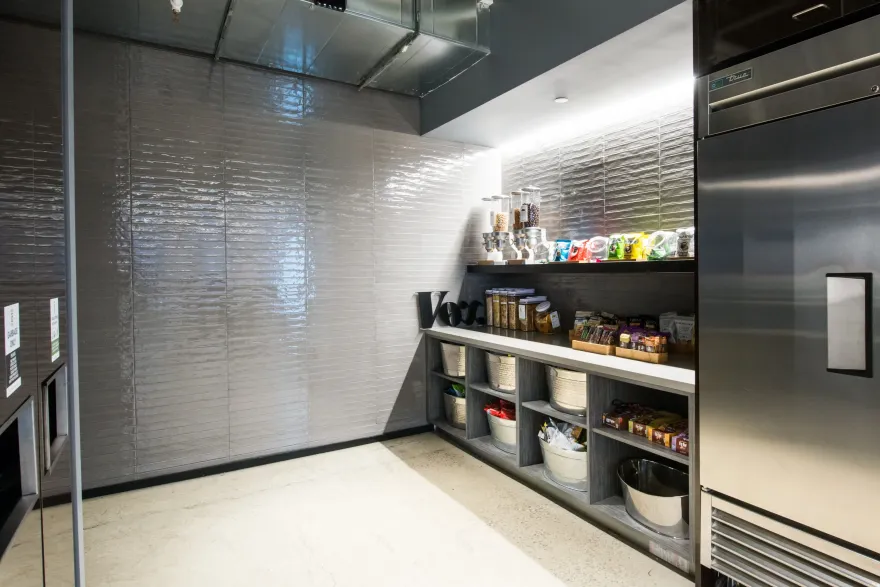 曼哈顿金融区 Vox Media 办公室的绿色环保设计-20