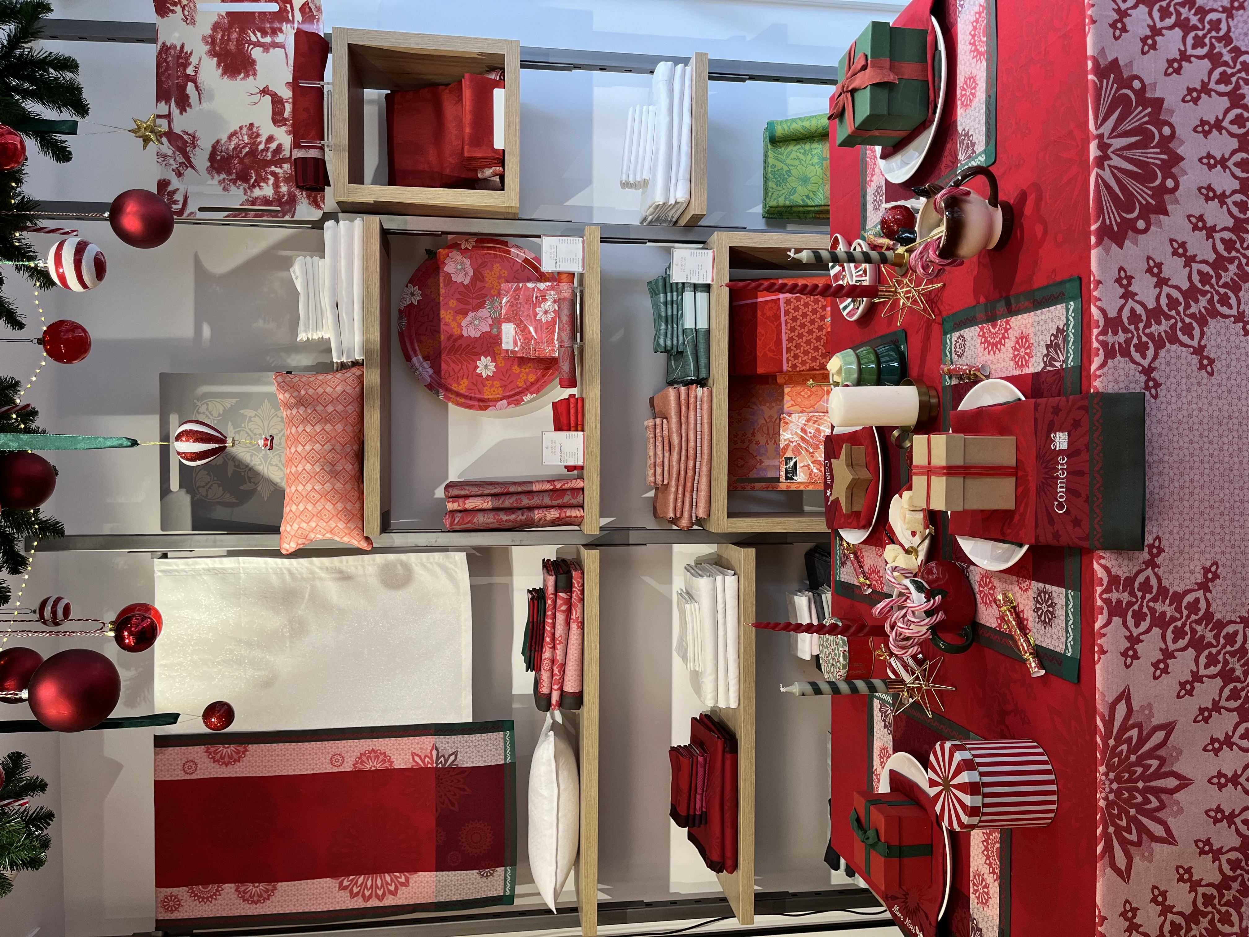 Xmas Windows Le Jacquard Français Paris 23-11