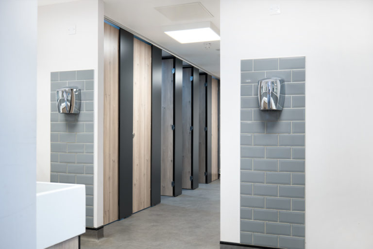 Sir William Borlase’s Grammar School – Washrooms - Envoplan-12
