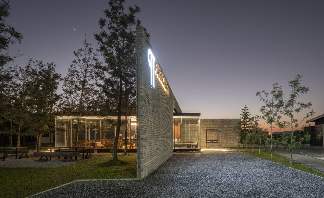 Paragraph cafe&eatery แวะพักรถกับคาเฟ่ในปั๊มน้ำมัน จังหวัดเชียงราย - room-12