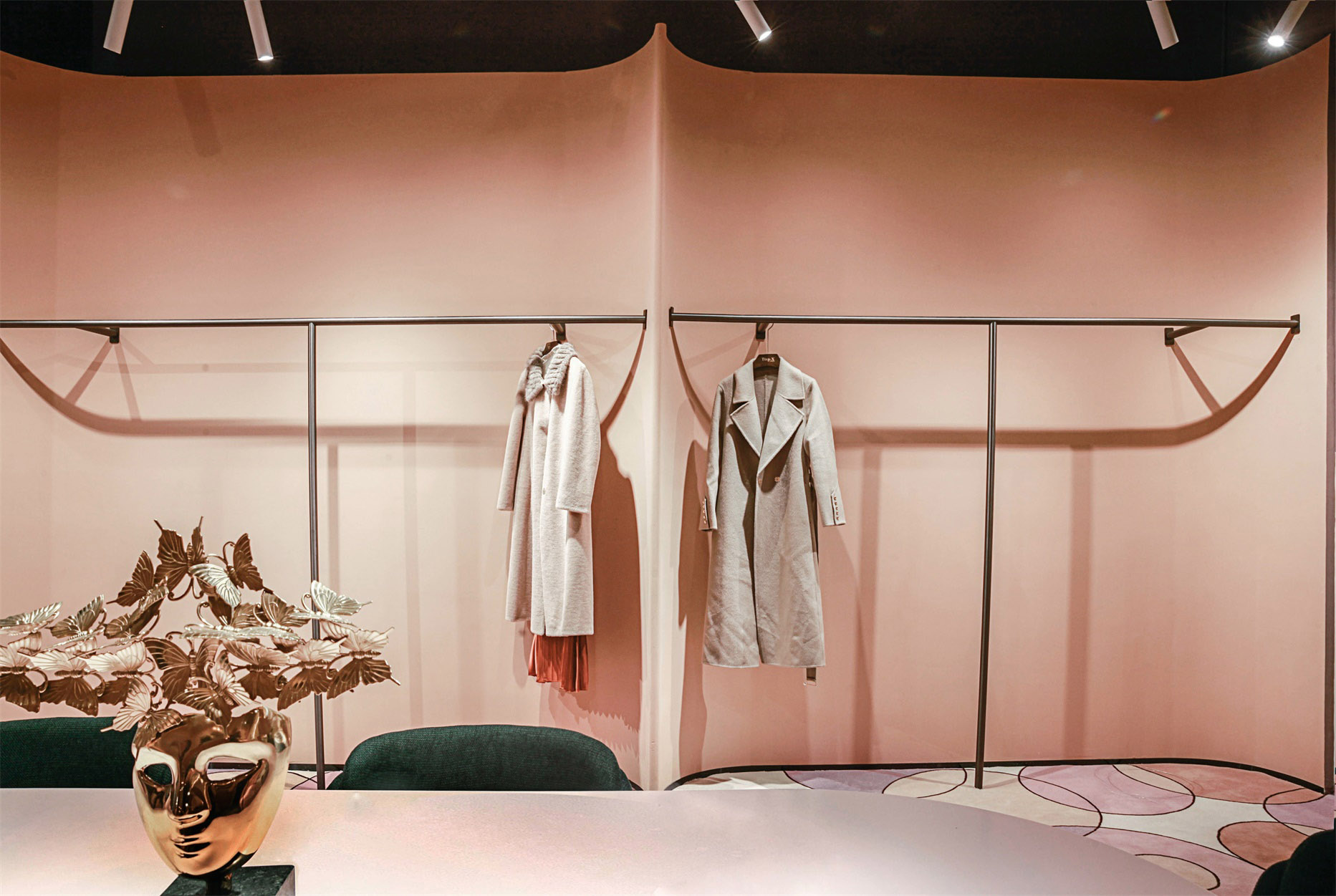 无非设计(深圳)丨非设计丨服装店丨Ttsp·X 女装品牌形象店-35