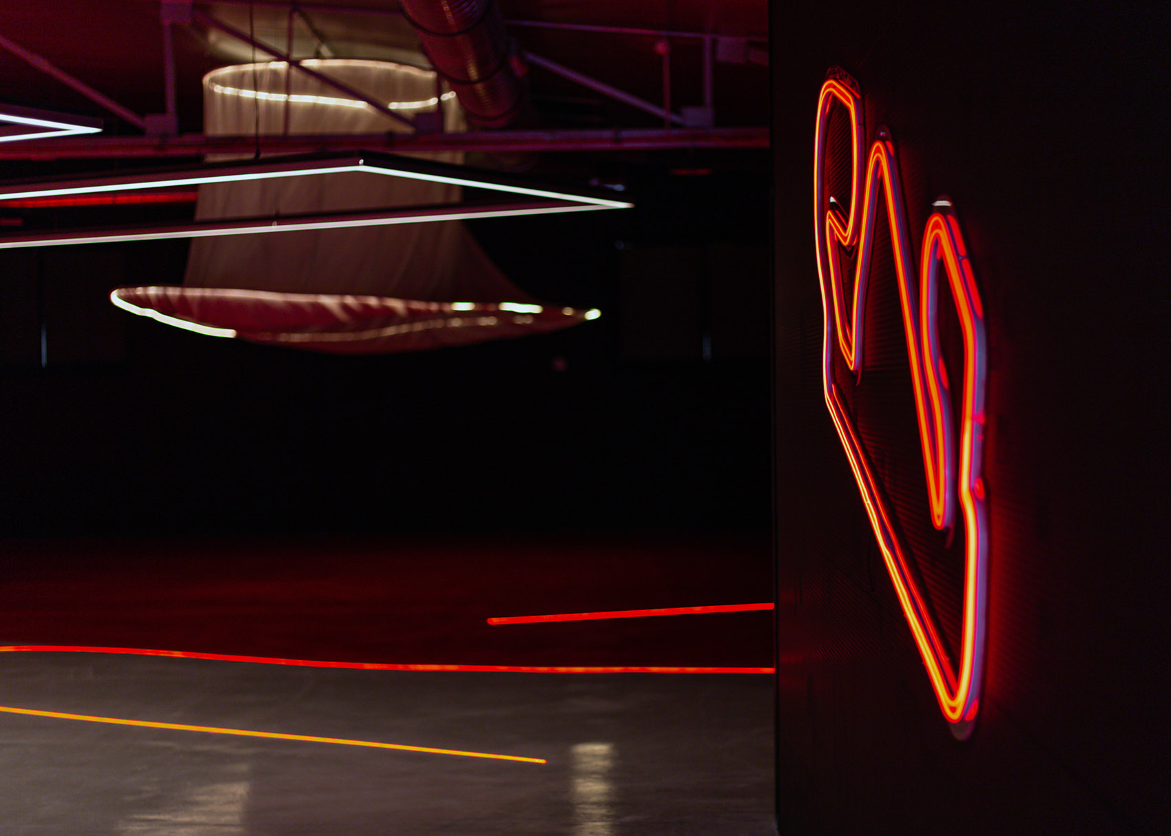 Stradale Pure Sport 汽车展厅丨Paralelo Estudio-22