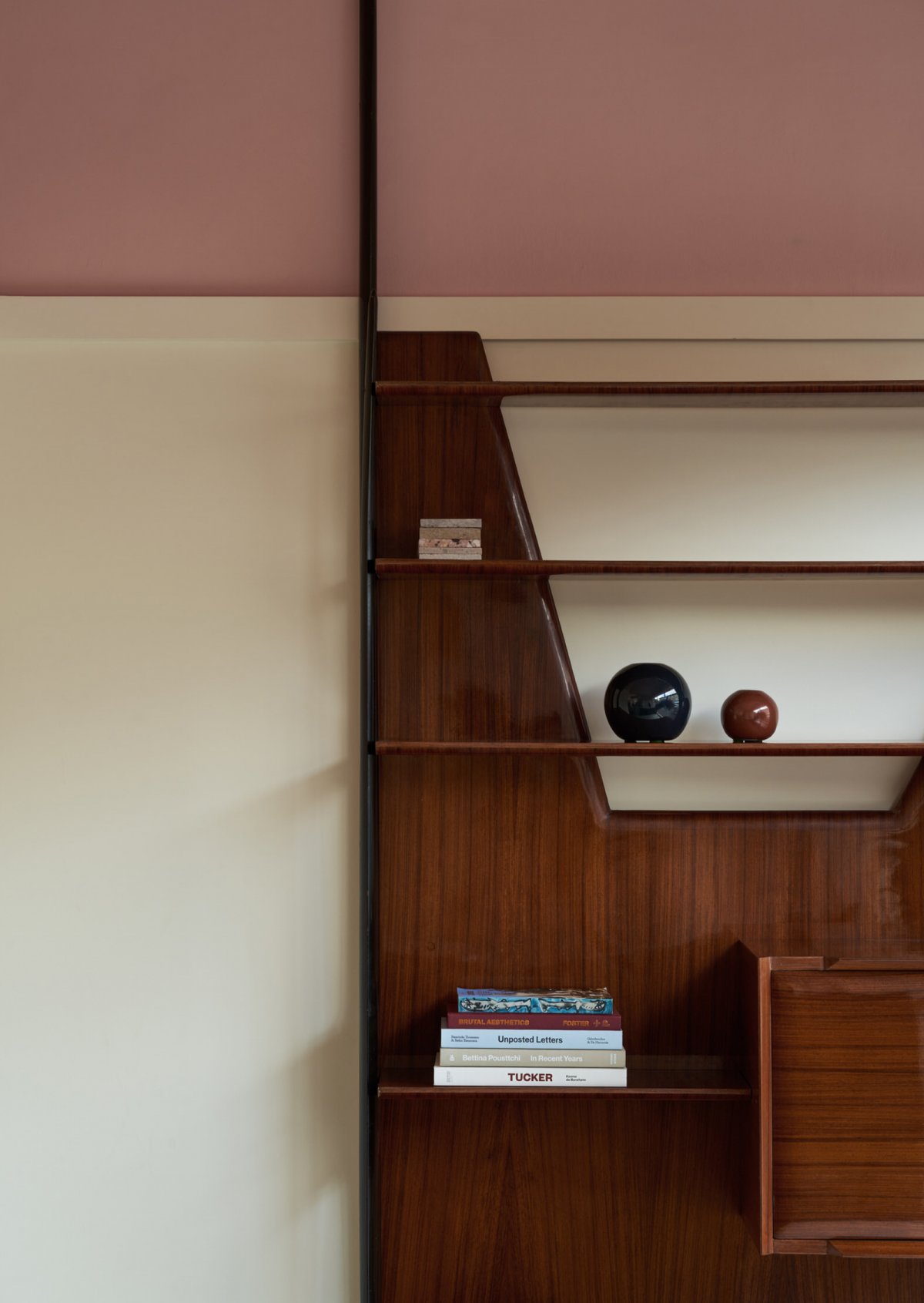 伦敦油漆店 Lick 的简约现代主义内部空间设计丨英国伦敦丨Oskar Kohnen Studio-18