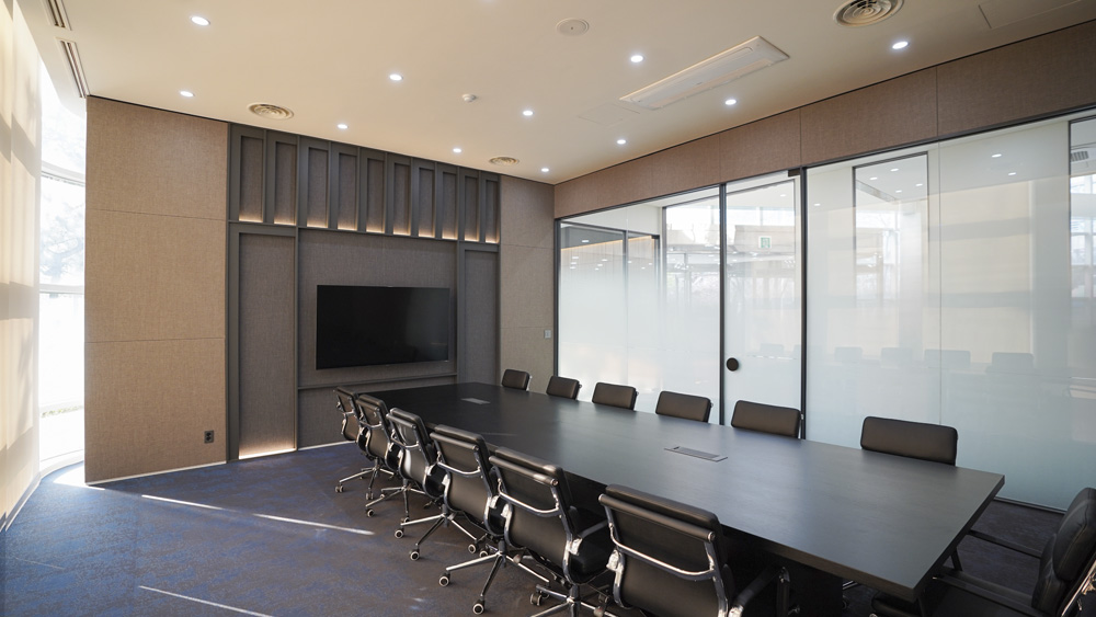 "极简主义的完美呈现 | 100 平米办公室设计"-5