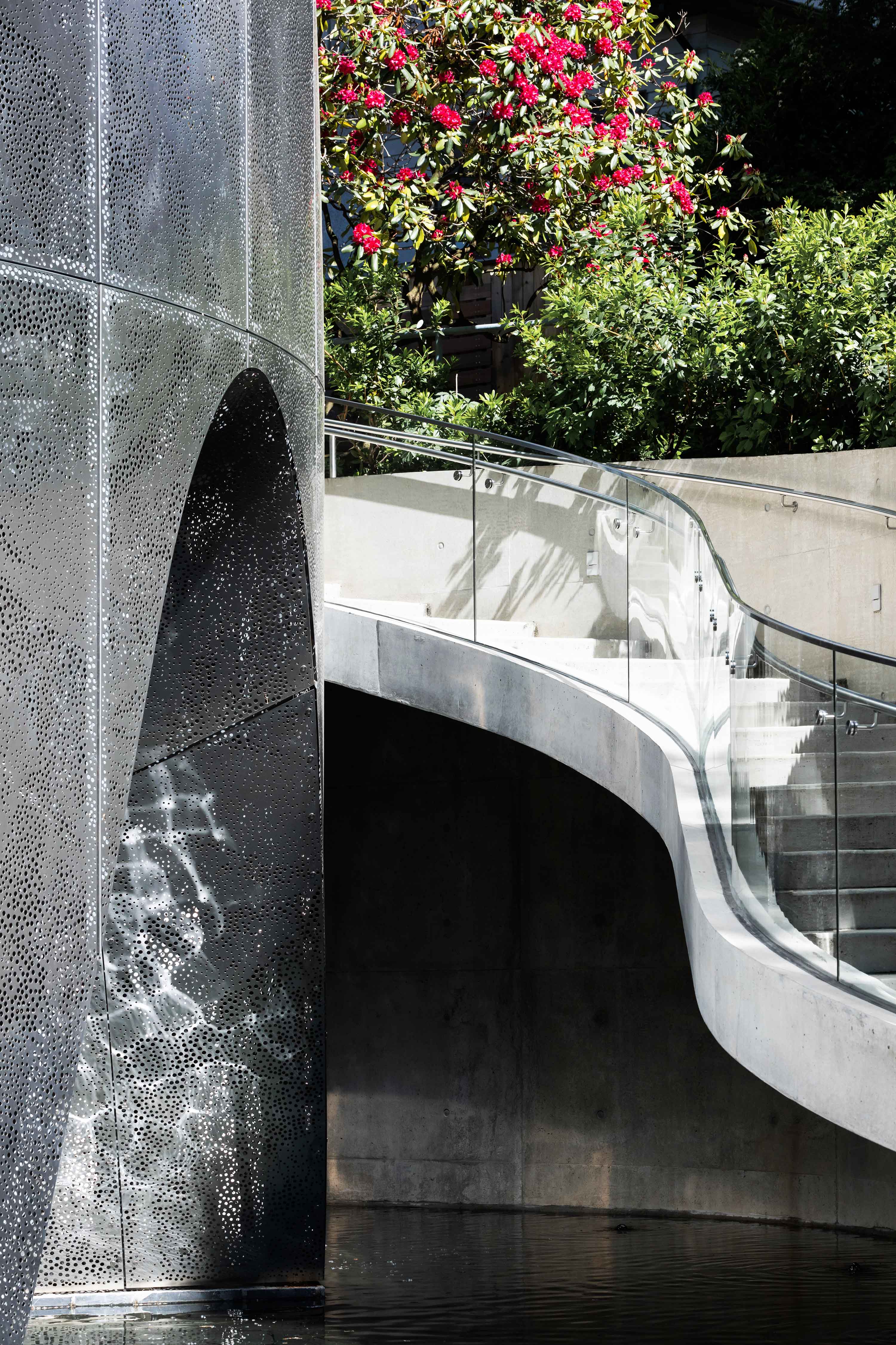 {{ project.post_title }}-11