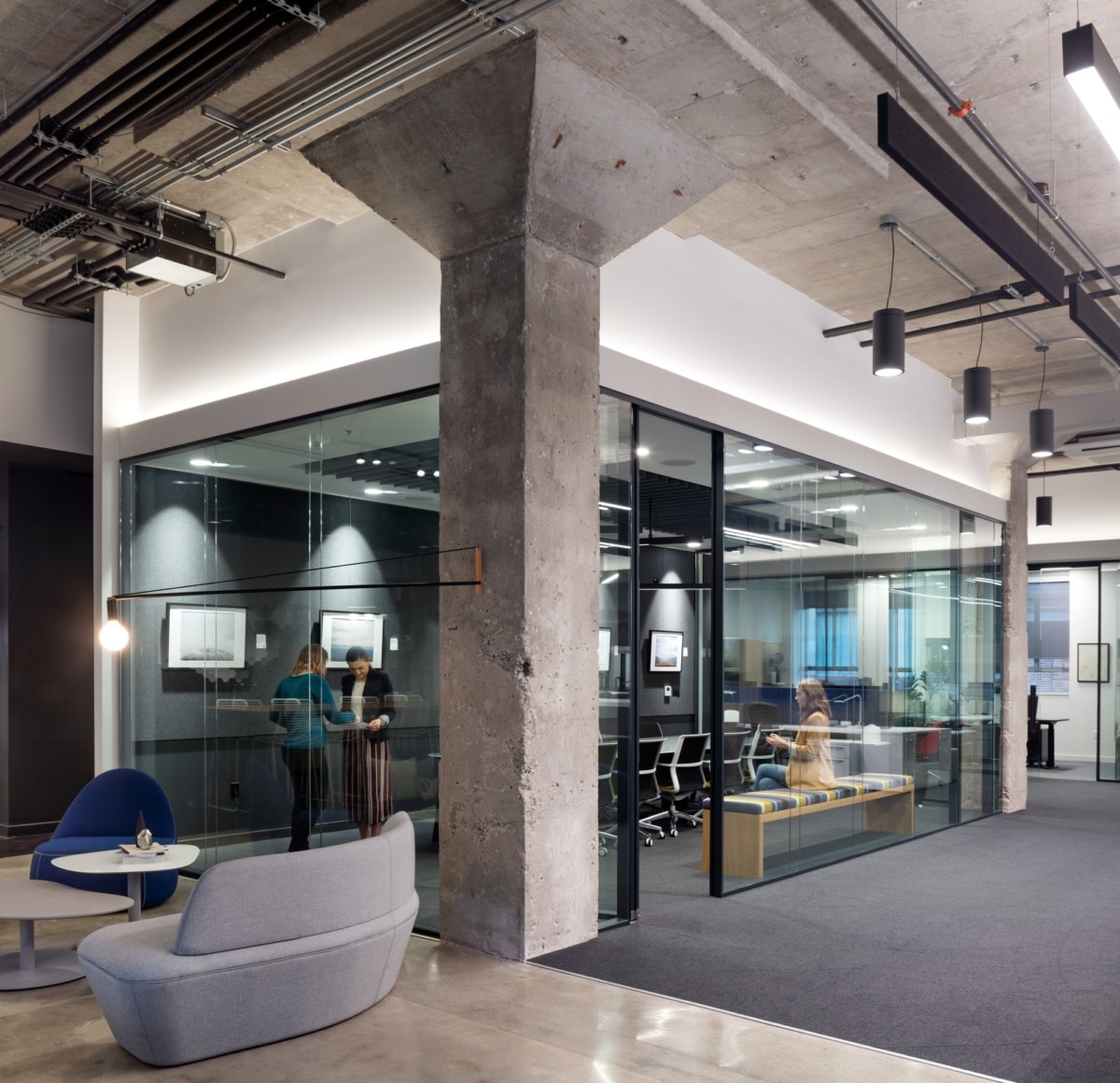 历史建筑中的现代办公空间-14