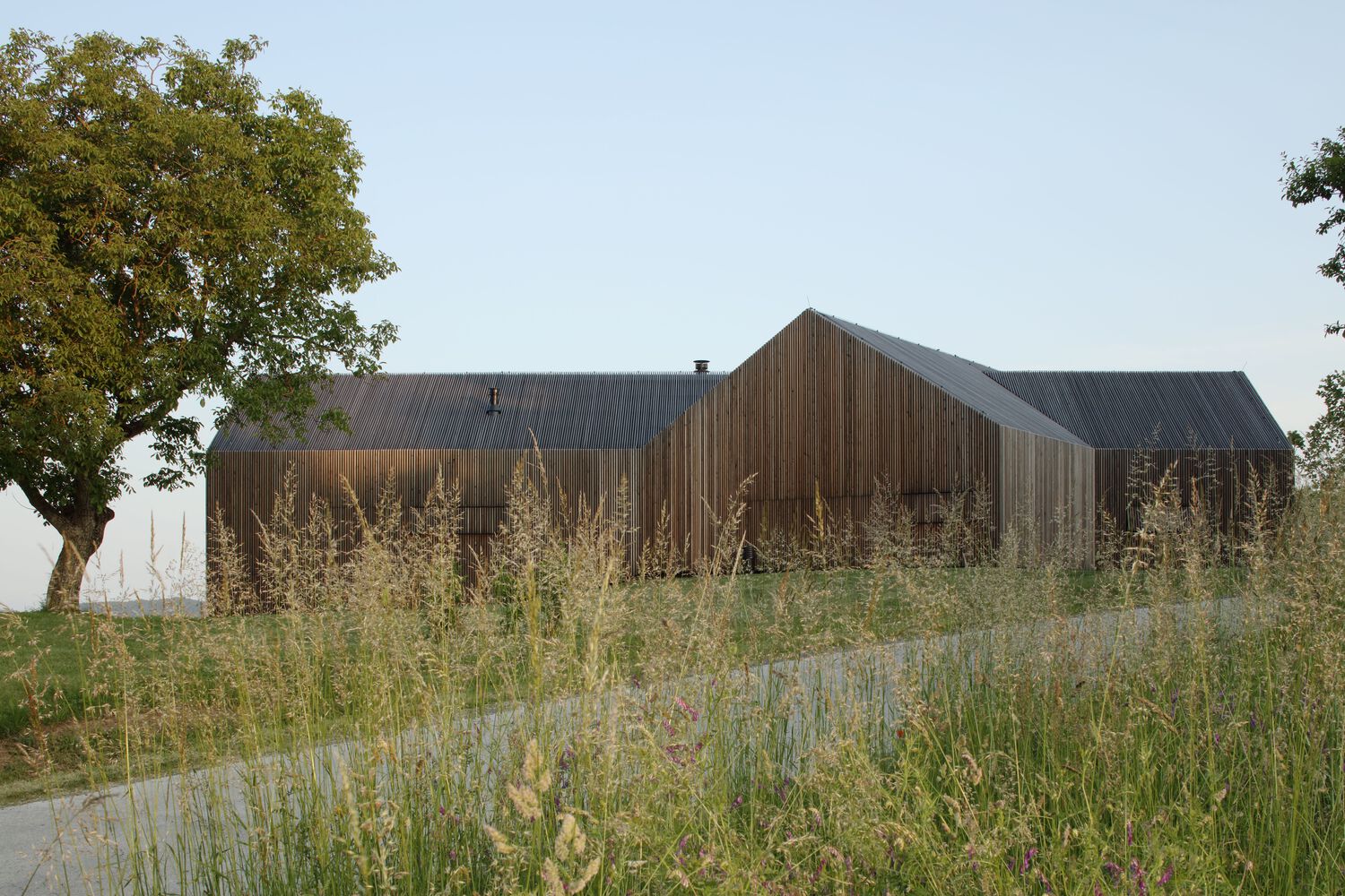 山水之间的宁静家园-3