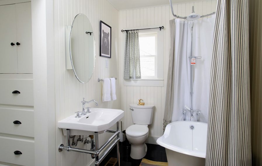 Remarkable Ways To Inspire With Striped Curtains-17