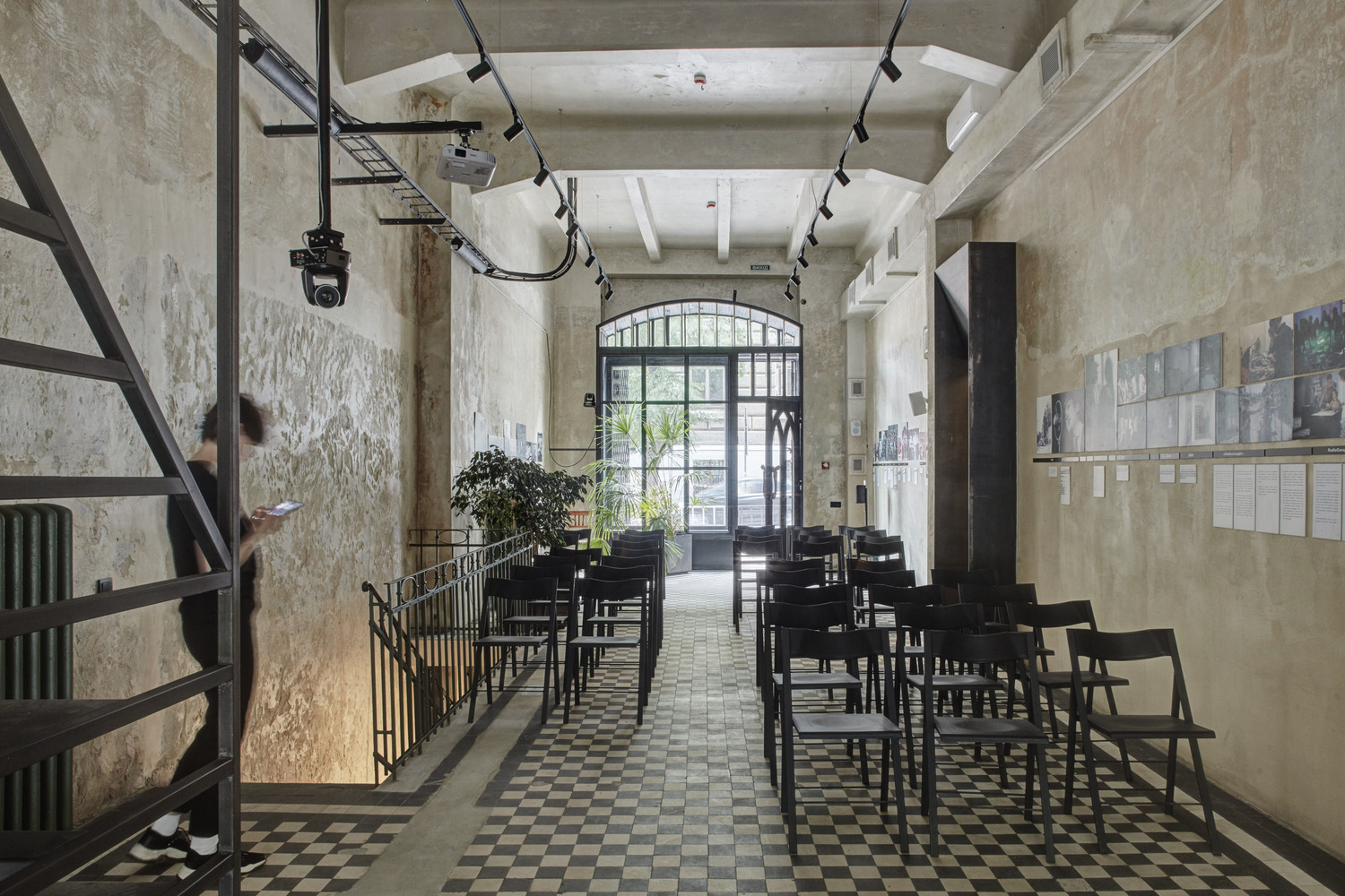 无线电车库丨乌克兰利沃夫-25