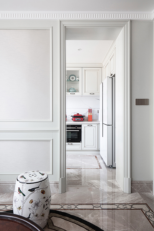 藏红元素融入法式风格，缔造浪漫和谐家居-7