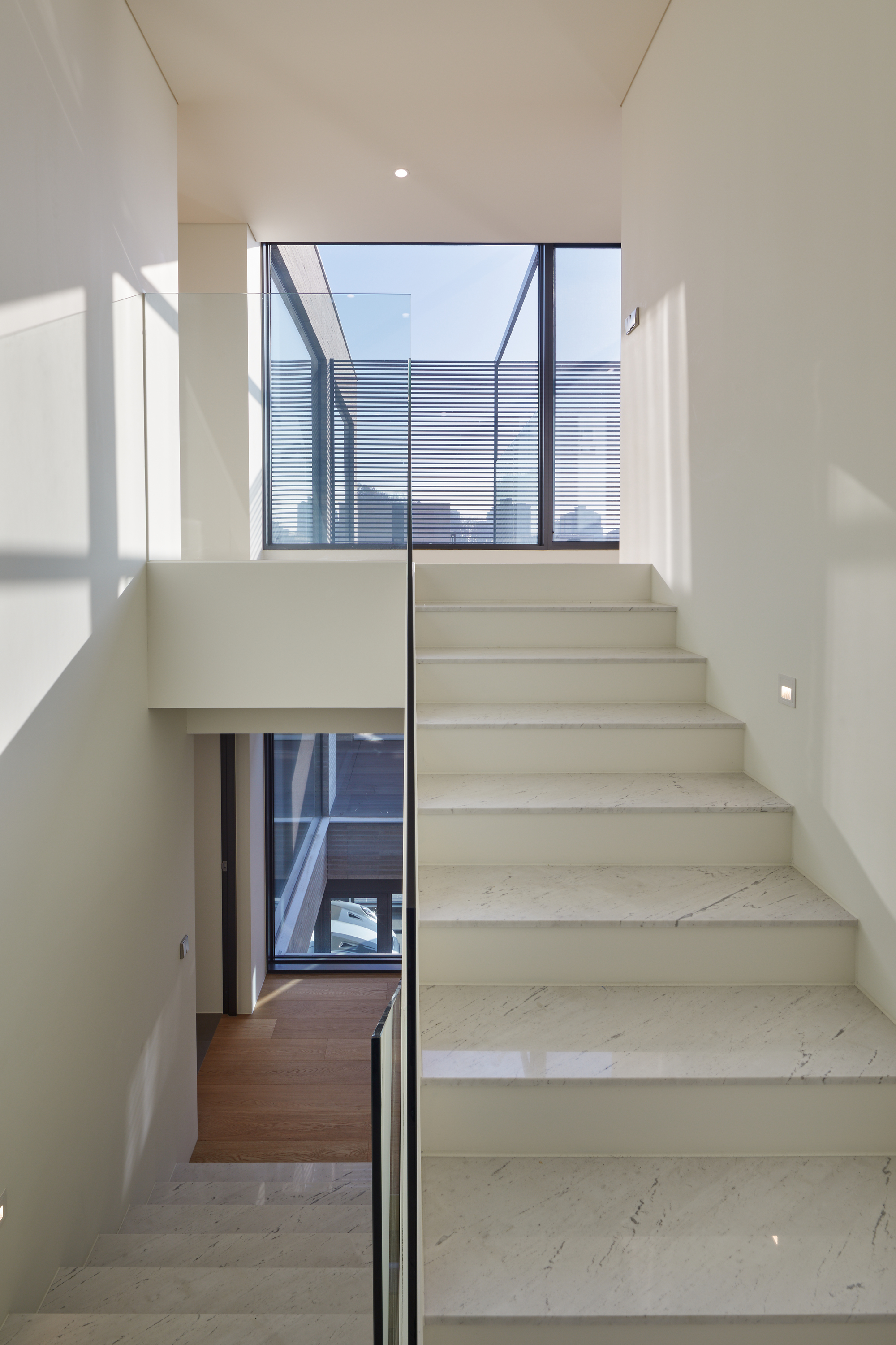 Turning Cube House / A'DUS [Architectural Designer Cluster]-30