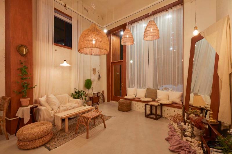 25 平米温馨咖啡馆，打造小空间大设计的典范-9