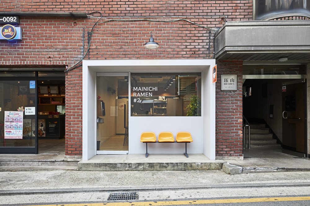 10 坪极简白屋，展现温馨家居魅力-2