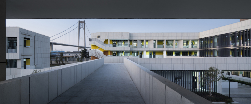 南京栖霞山石埠桥中心学校-40