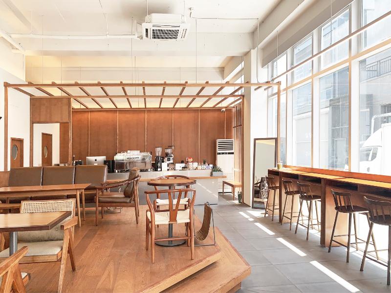 25 坪现代风咖啡厅，演绎高端时尚氛围-3