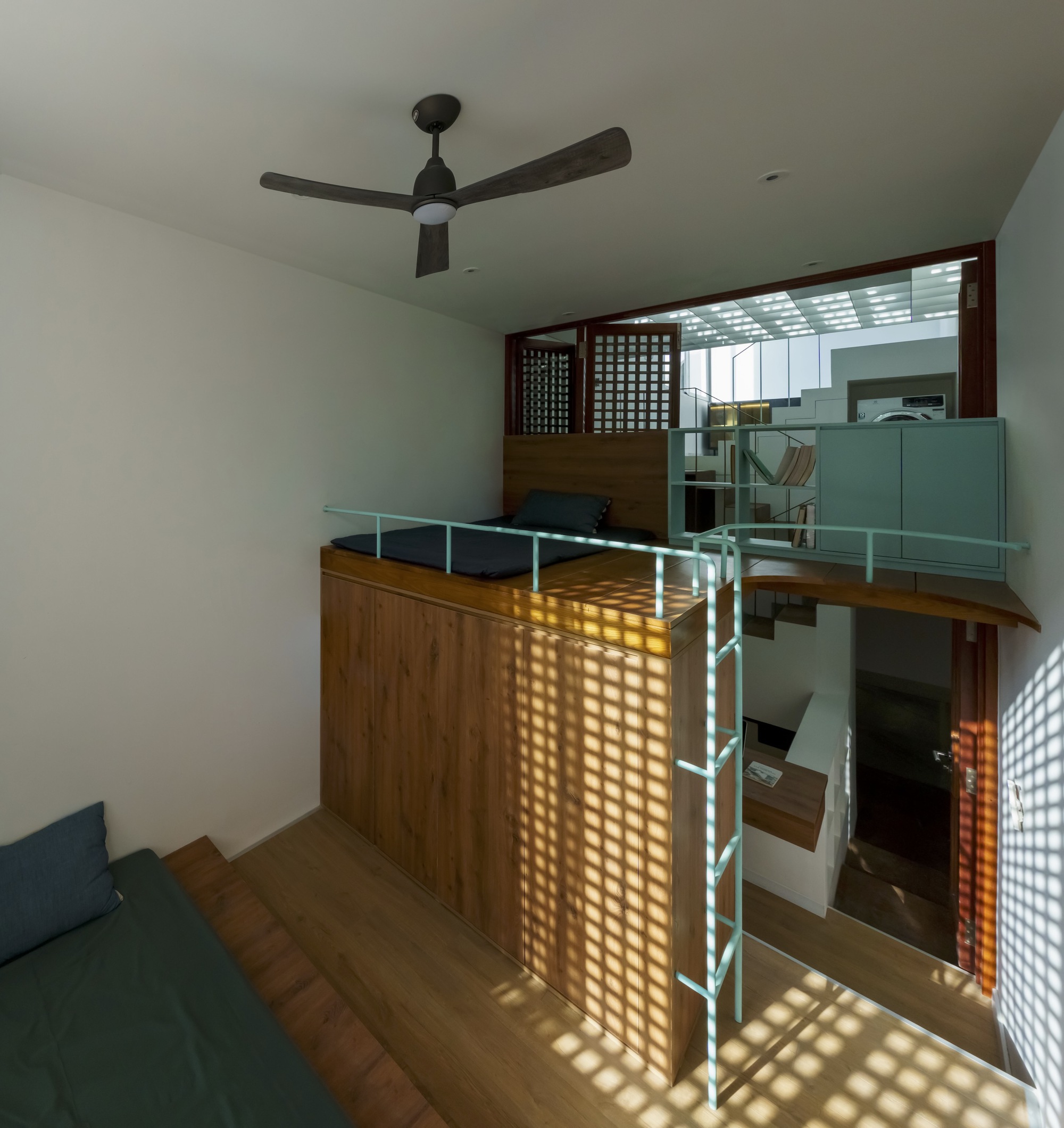 更靠近的房子丨越南胡志明市丨AD+studio-18