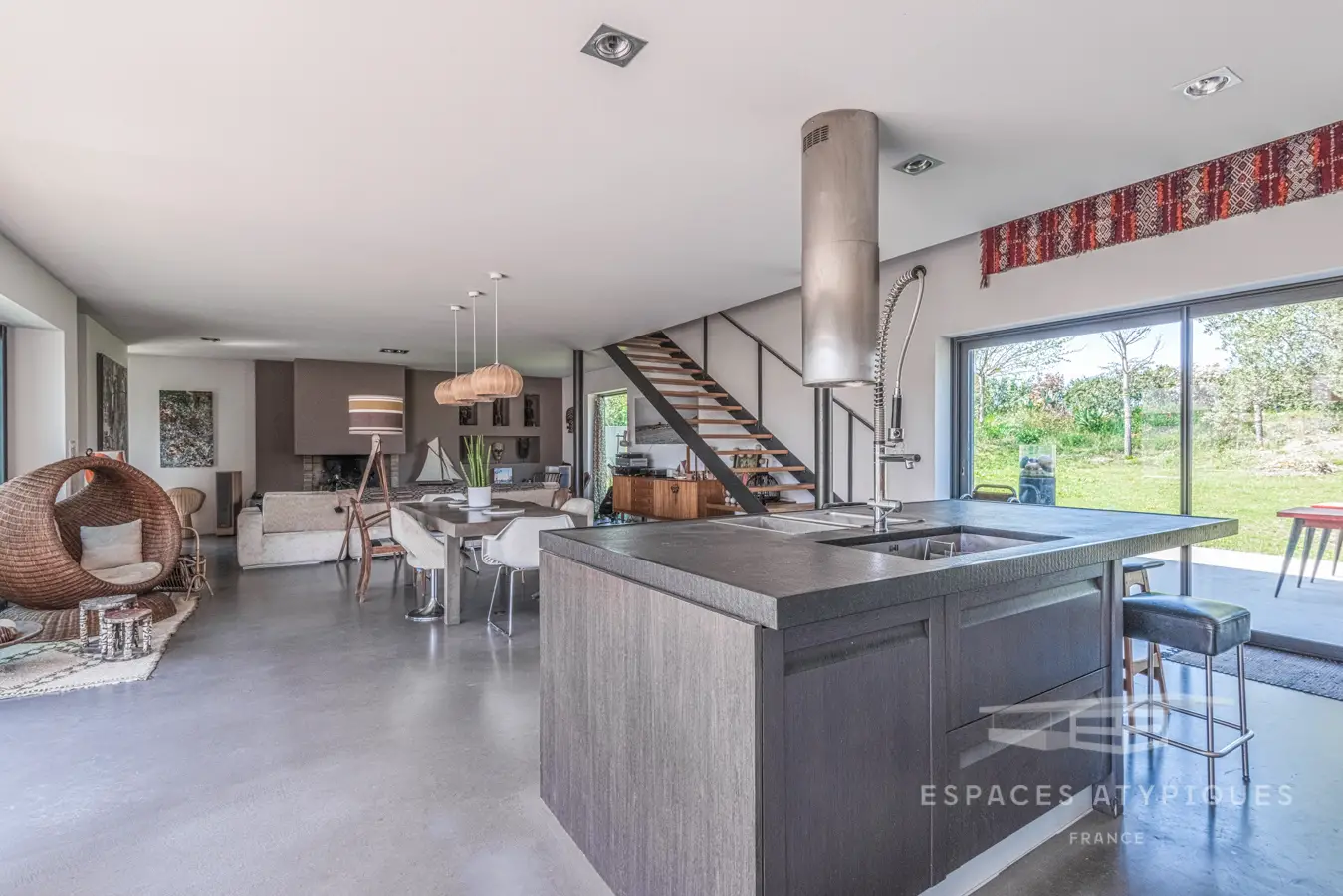 南法 250m²木制建筑的波希米亚风设计-2