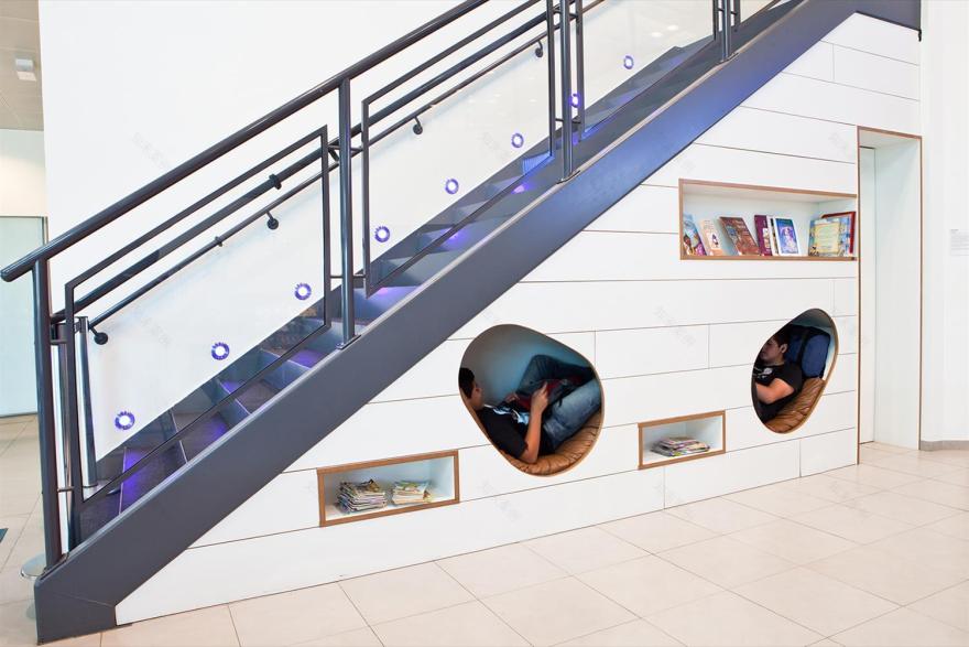 塞斯克博姆雷蒂罗图书馆-11