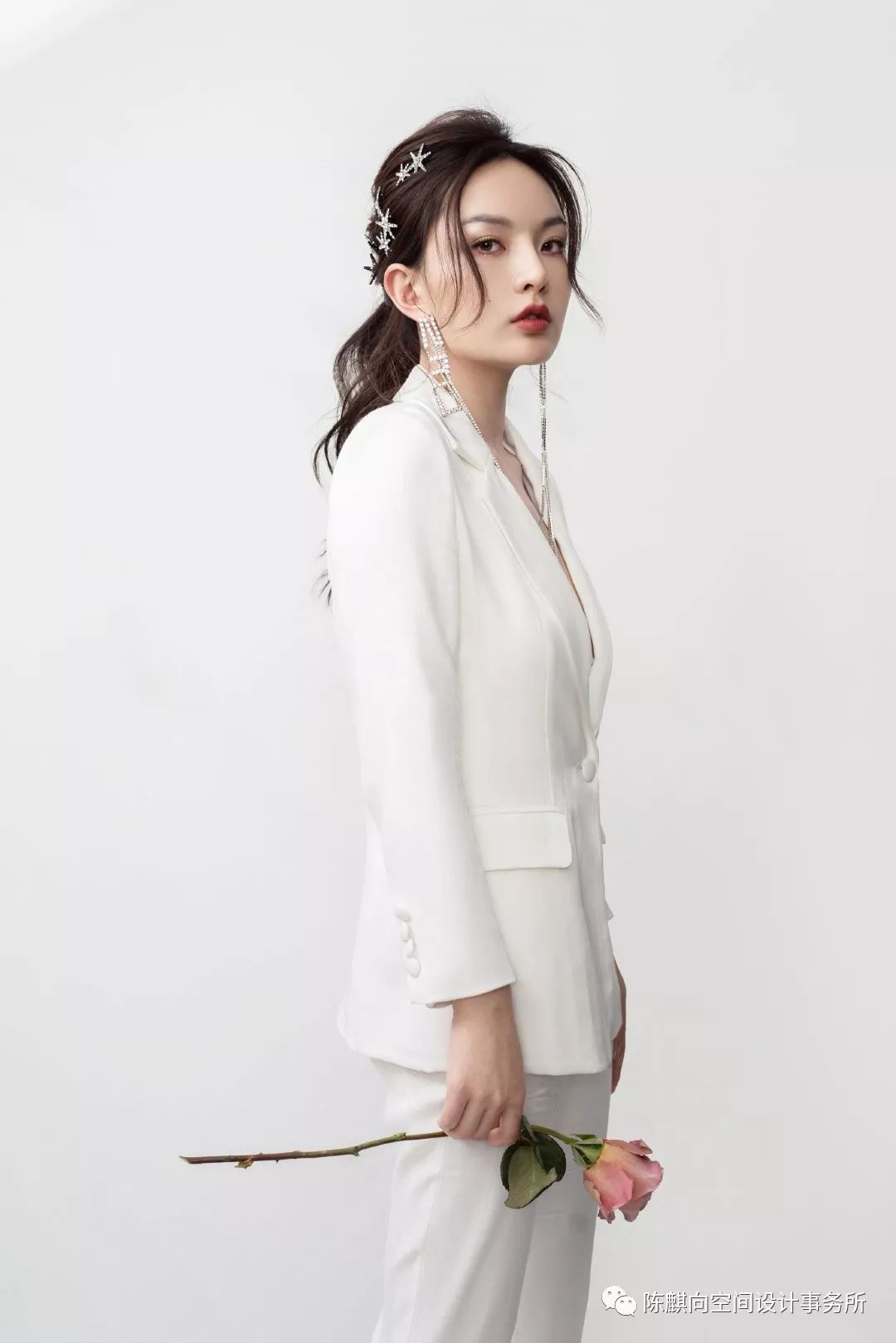 现代简约，展现品牌魅力——月几美学中心设计-74