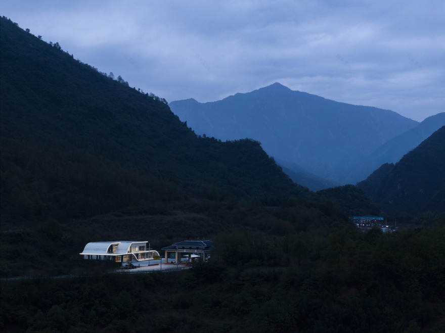 四川智慧高速新基建科研基地项目丨中国四川丨山间建筑-6