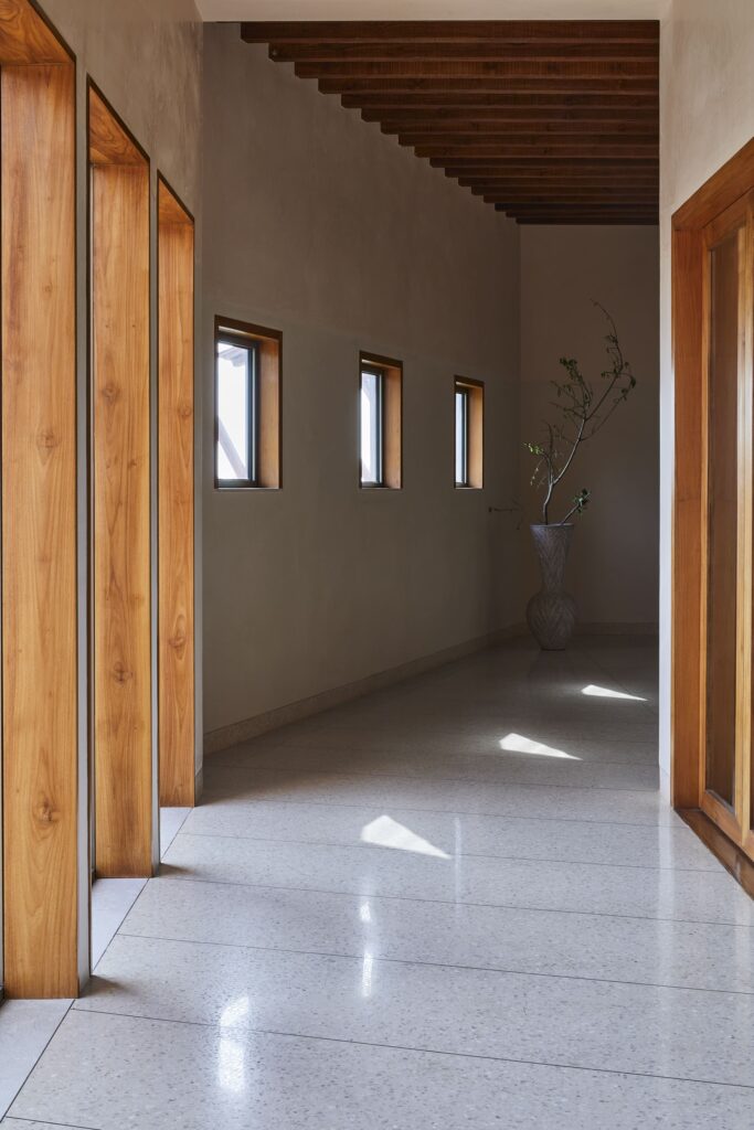 悬崖上的房子丨FADD Studio-31