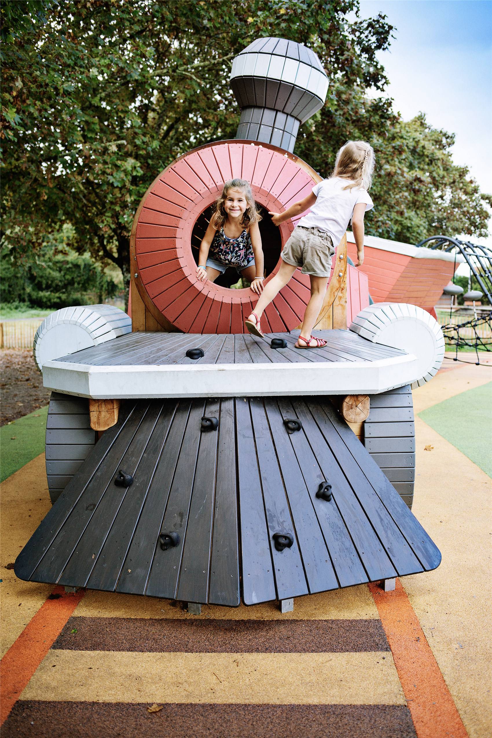 法国波尔多火车游乐场设施丨KOMPAN 全球设计中心-6