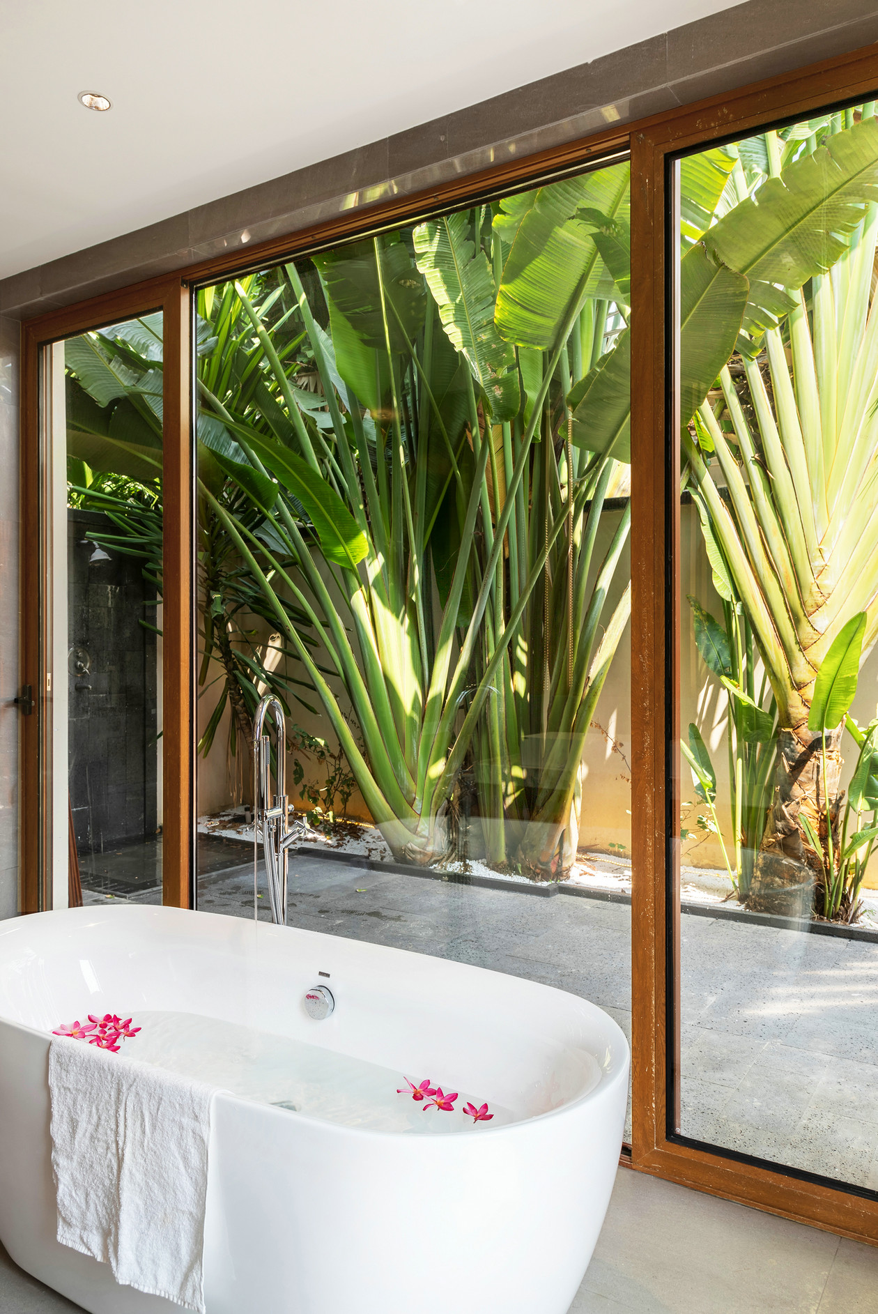 三亚度假别墅的自然现代之美-27