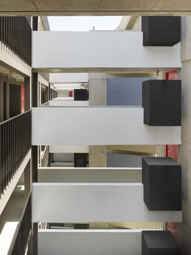 Edificio Mirador Barón – Mathias Klotz-21