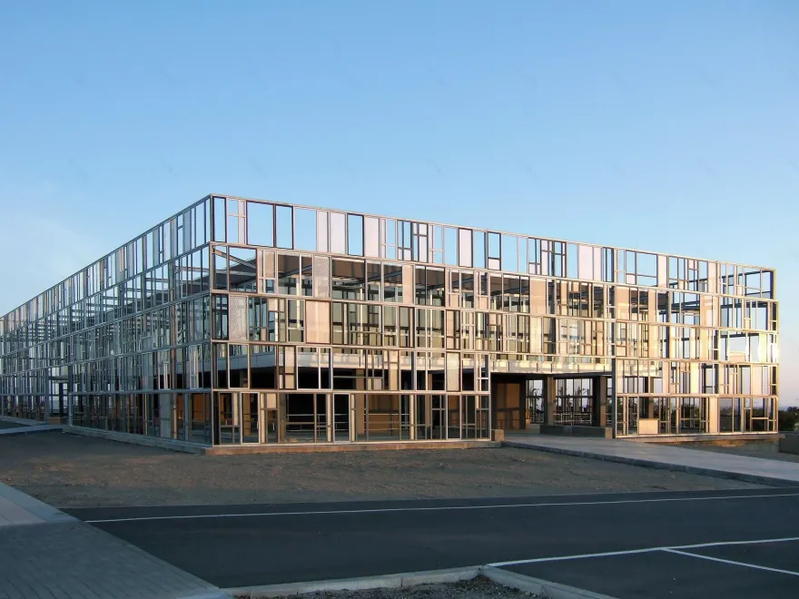 西班牙“数字城市”办公建筑-15