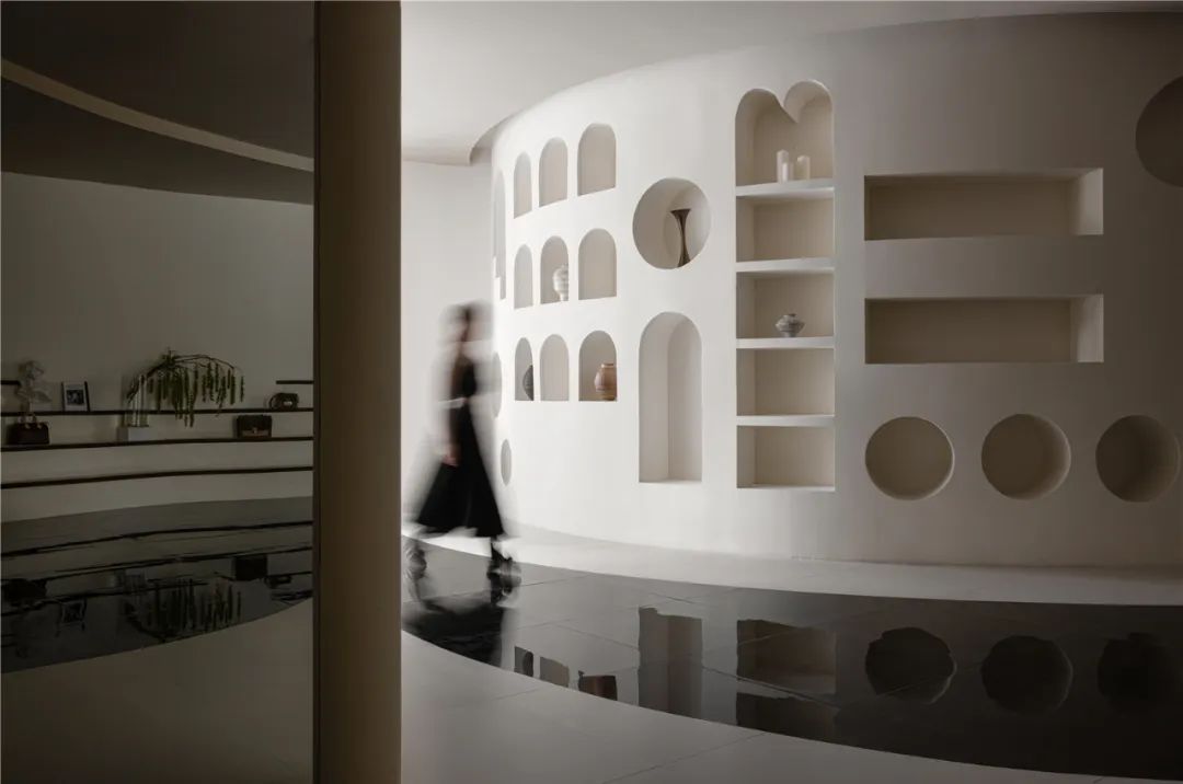 Miss Vintage 奢侈品集合店丨中国重庆丨岭众联合田艾灵设计-47