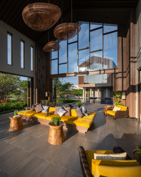 Spirit of Thai Architecture Clubhouse / Gooseberry Design + Sansiri PCL