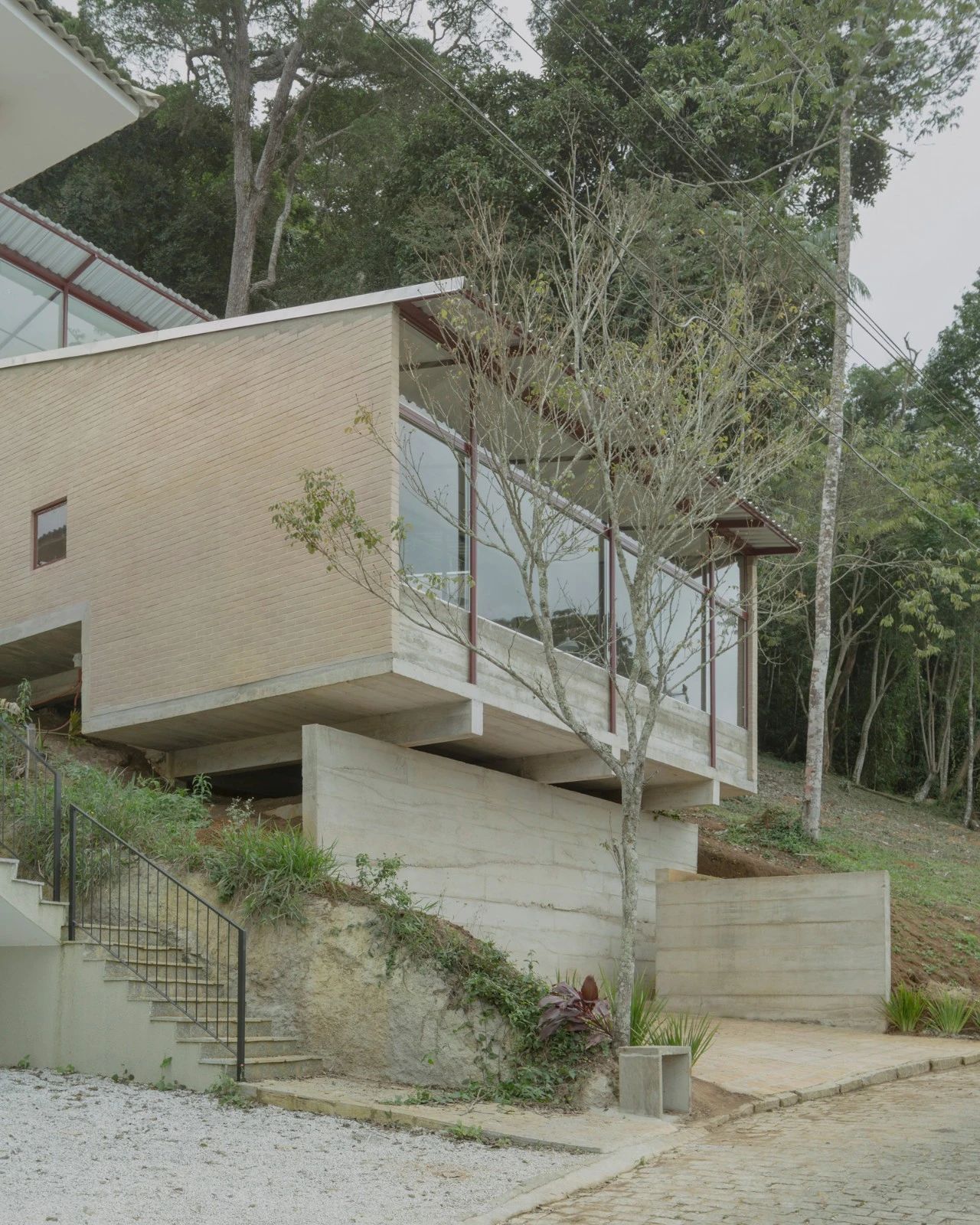 加维亚的房子丨巴西里约热内卢丨gru.a-41