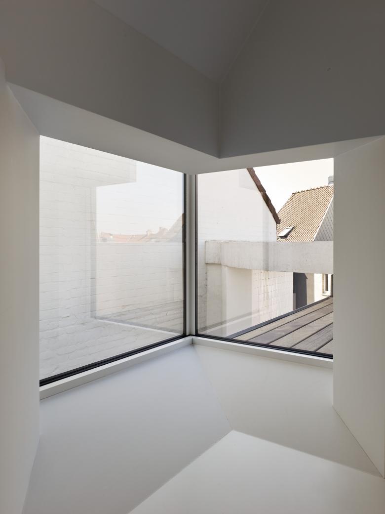 De Bruycker – De Brock 设计的皮肤科诊所及住宅丨比利时-16