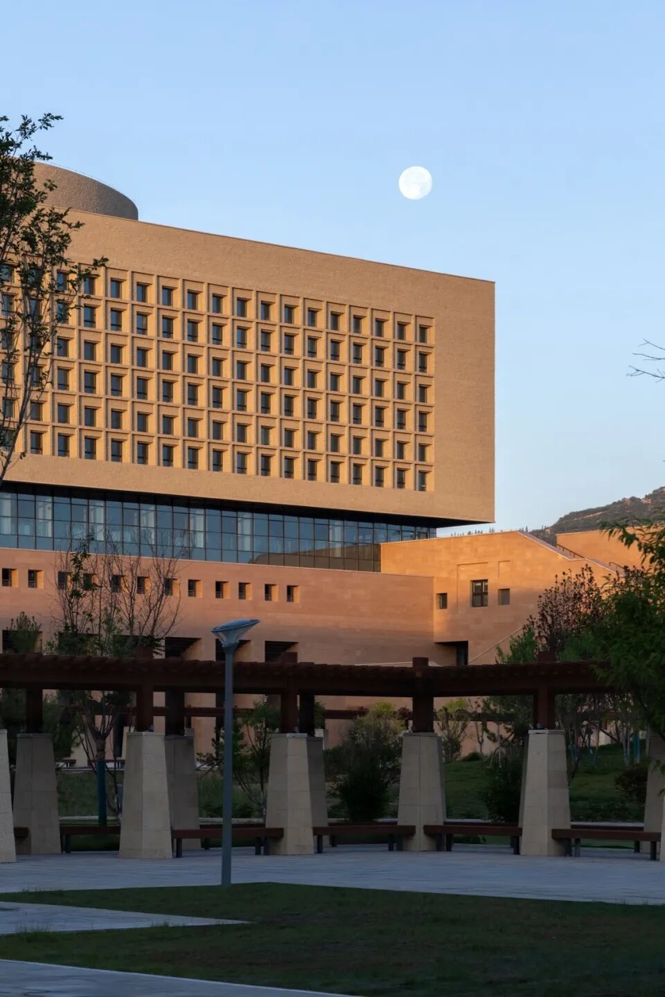 大学校园规划建筑设计：西宁 · 青海理工学院丨中国西宁丨清华大学建筑设计研究院有限公司（THAD）-29