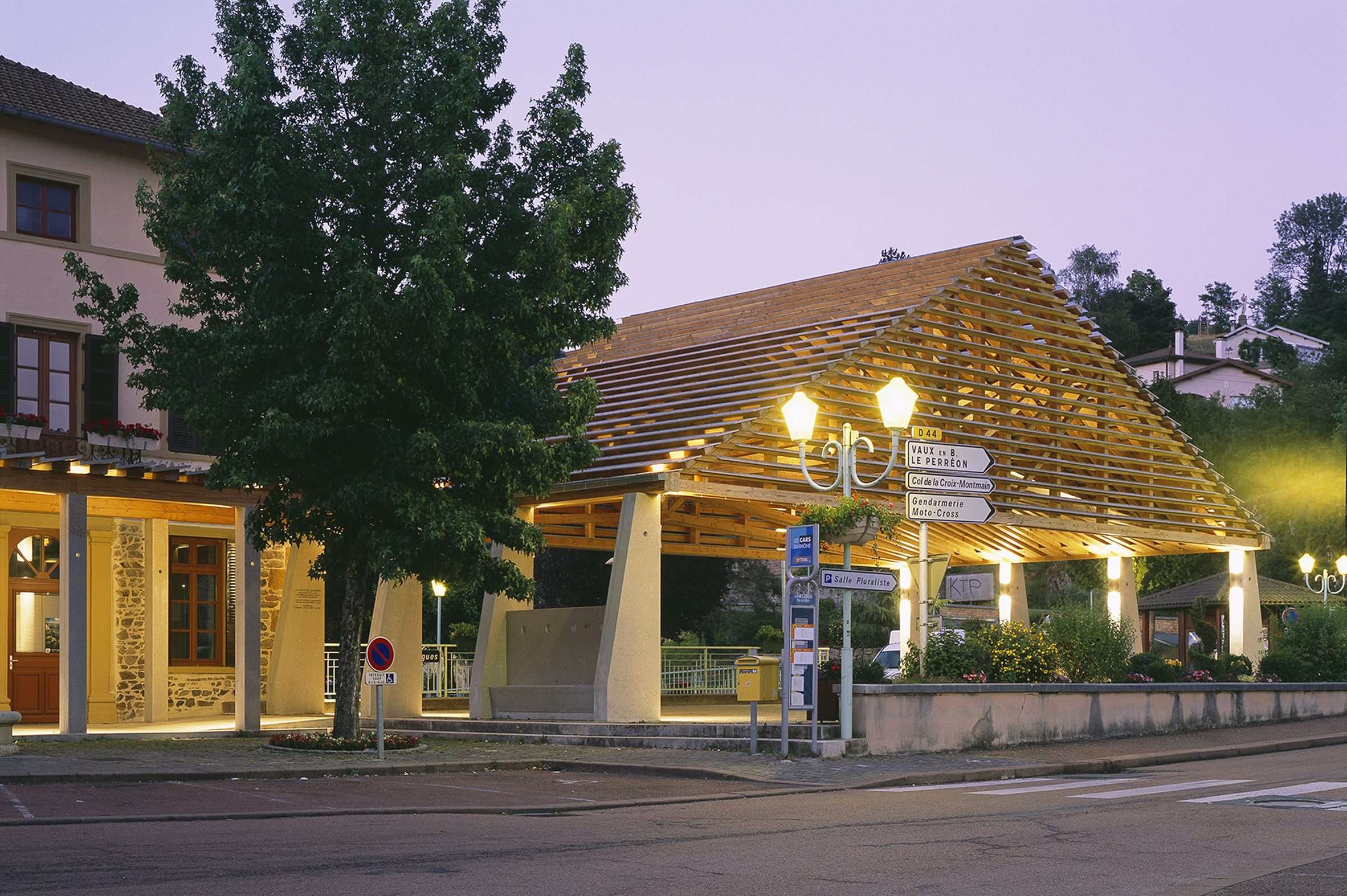 法国建筑师用石材打造传统市场-20