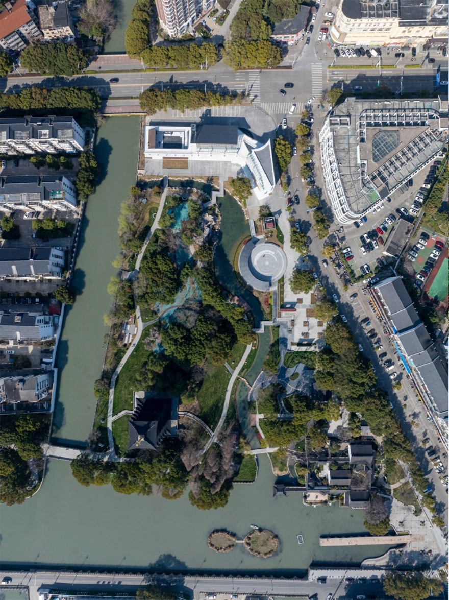 垂虹小筑:苏州吴江婚礼堂丨中国苏州丨南沙原创建筑设计工作室等多家单位-14