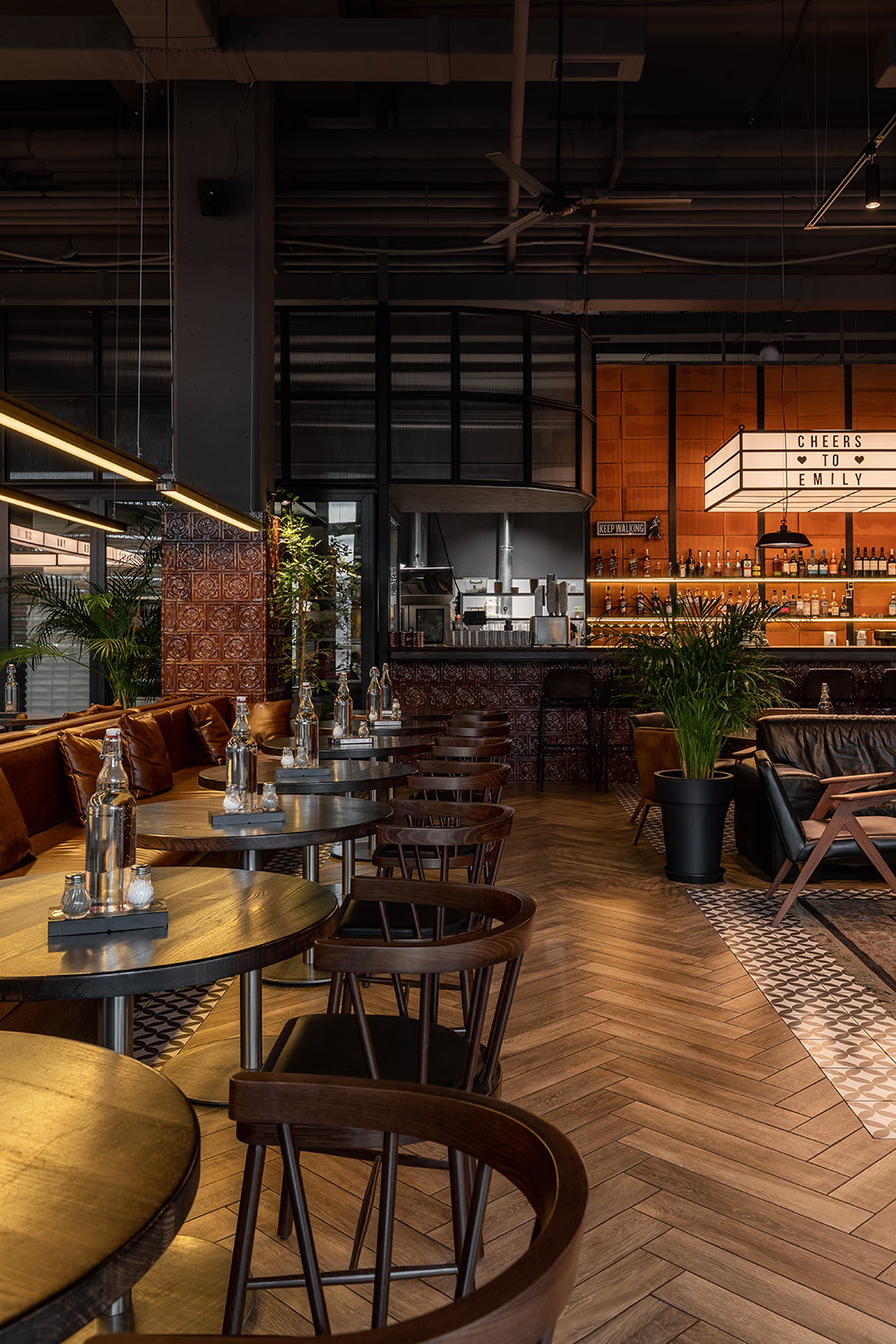 艾米丽布鲁克林披萨餐厅丨乌克兰利沃夫丨BUREAU I KARASHETSKYY ARCHITECTS-9