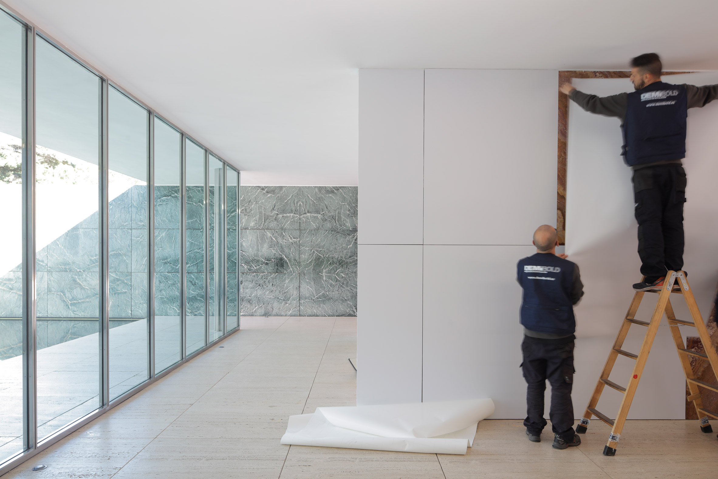 Mies van der Rohe's Barcelona Pavilion loses its marble walls-3
