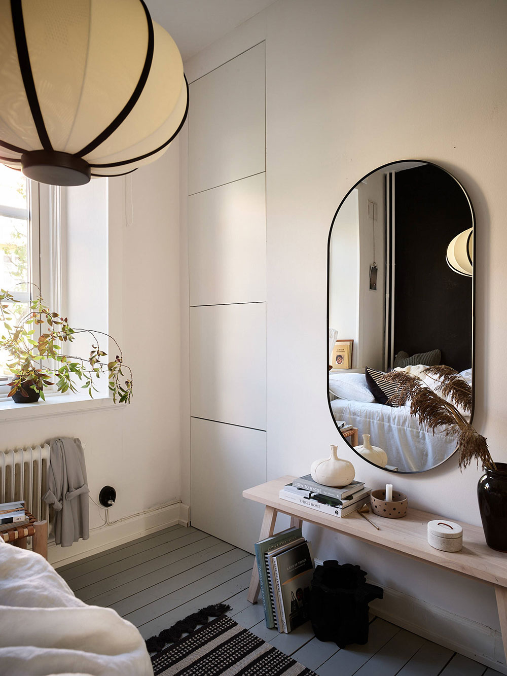 瑞典 38 平米温暖公寓，黑色与棕色调的完美融合-16