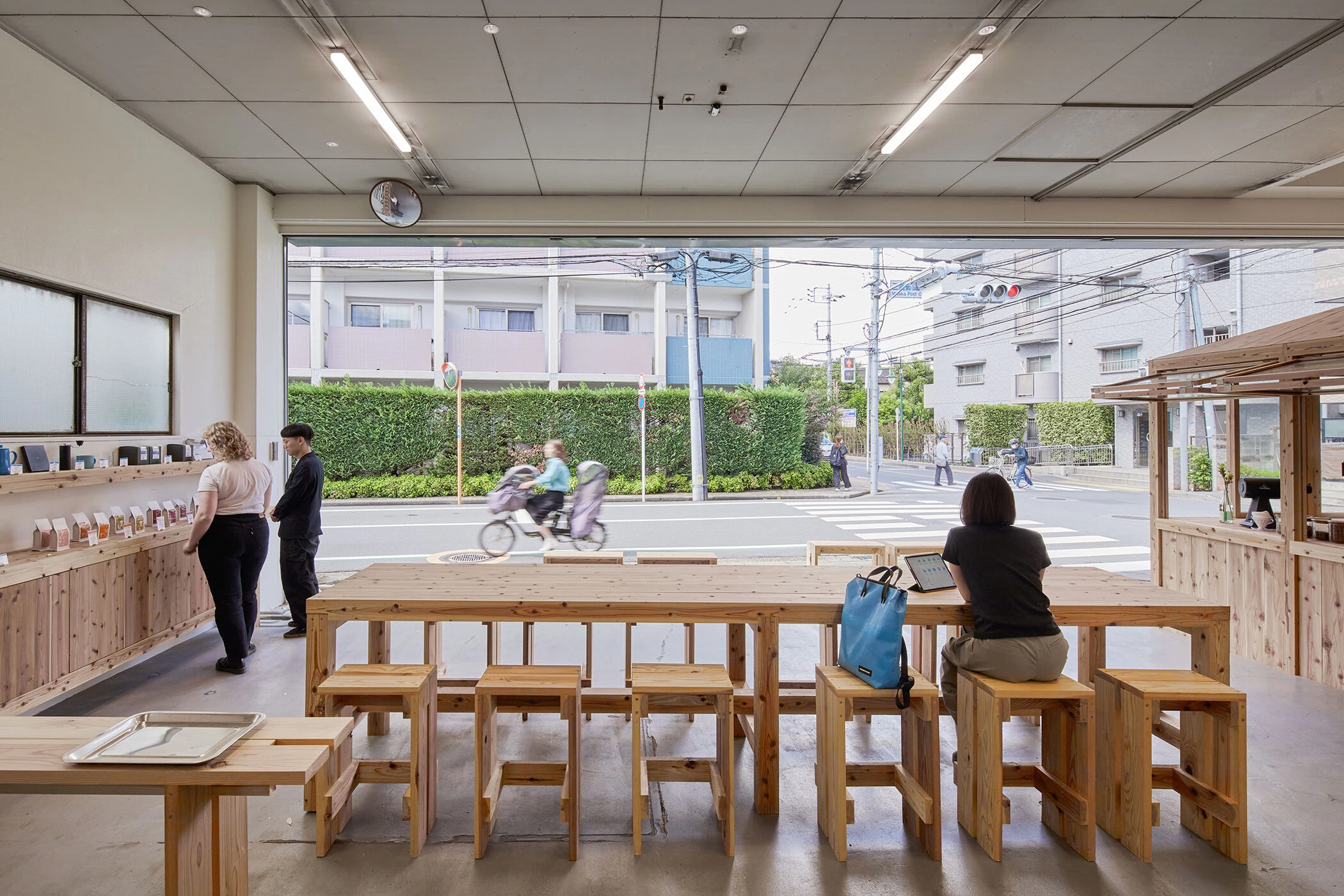 点亮三鹰咖啡丨日本东京丨Spicy Architects-14