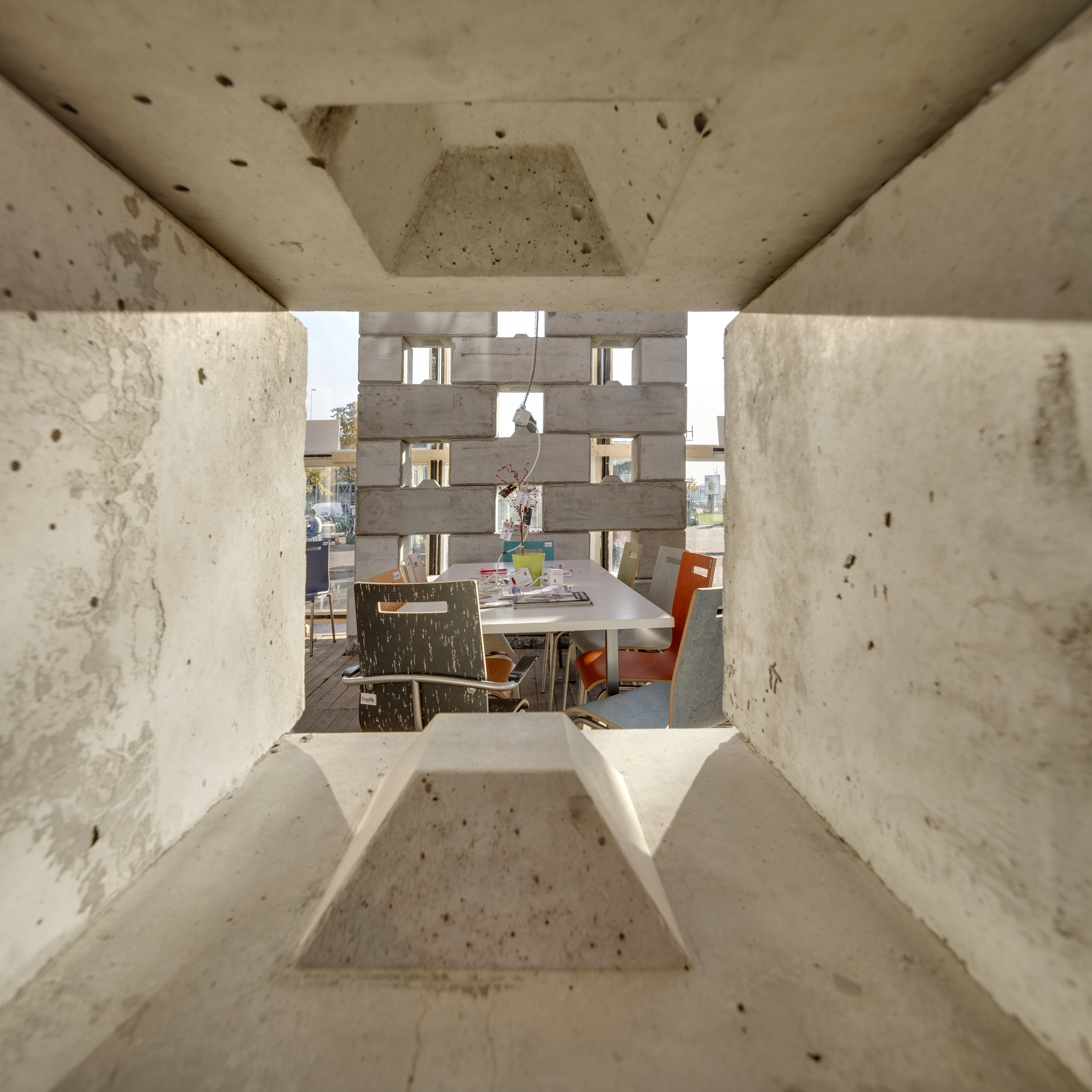 循环再利用的展览馆设计-10