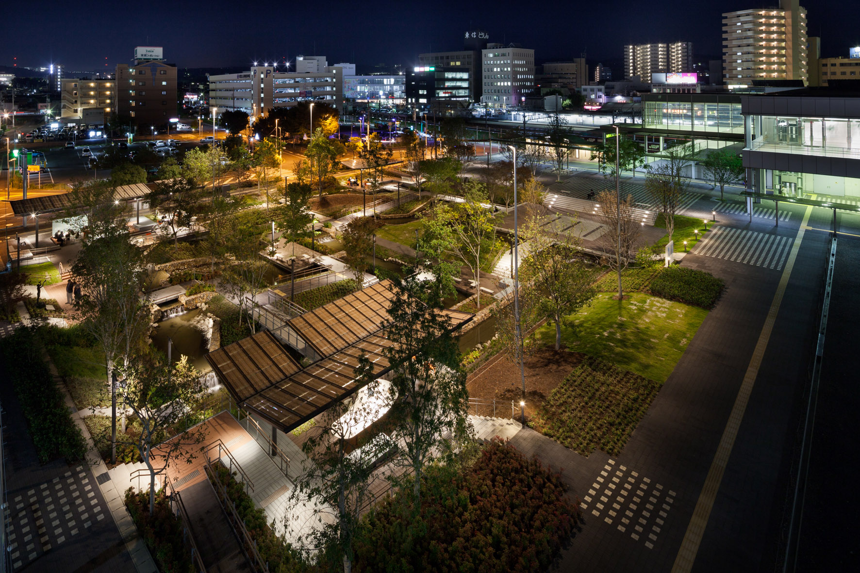 虎渓用水広場丨日本岐阜丨長谷川浩己,丹野麗子,亀山本果,落合洋介-24