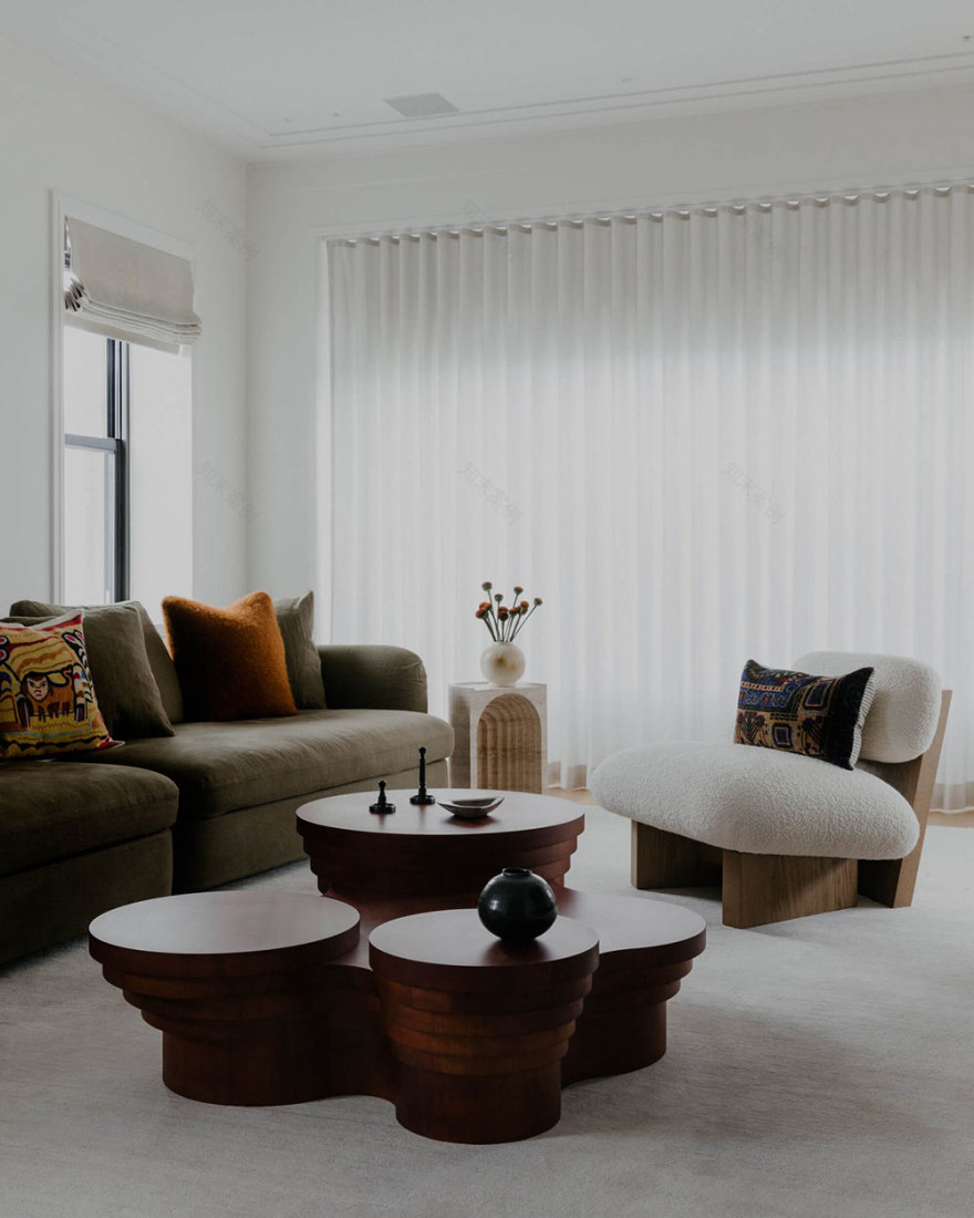 纽约时尚公寓 | 黑色卧室的独特魅力-3