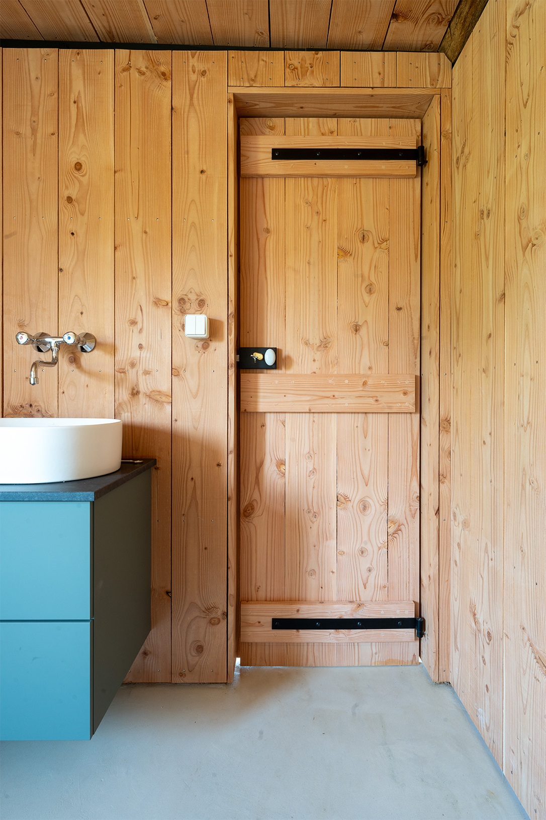 La Grange Burgundy Farm Renovation and Conversion / Le Dévéhat Vuarnesson Architectes-41