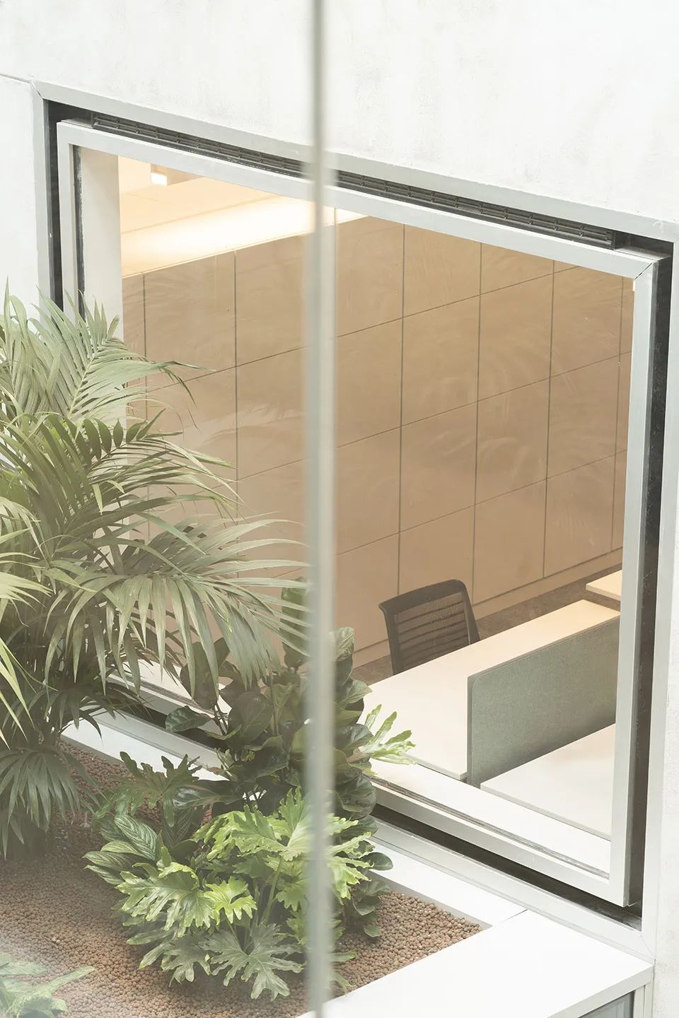 LYBRA办公综合体：亲自然的绿色中庭-39