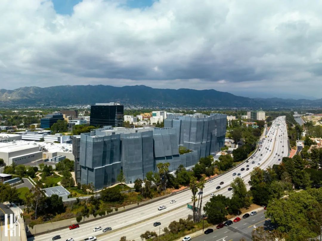 盖里设计，华纳兄弟新总部“Second Century Project”完工-7