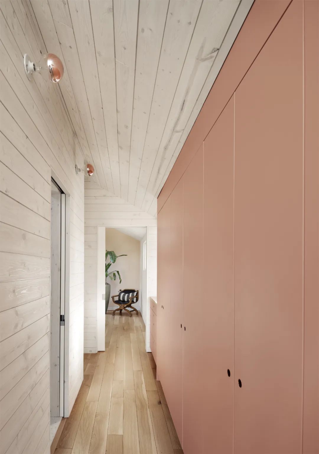 屋顶上的灵动工作室 · The Perch 小屋丨美国丨Nicole Blair-41