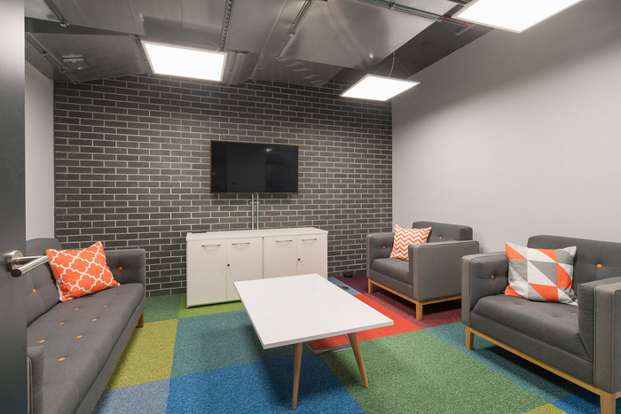 色彩打造的Vonage–伦敦办事处  Peldon Rose-12