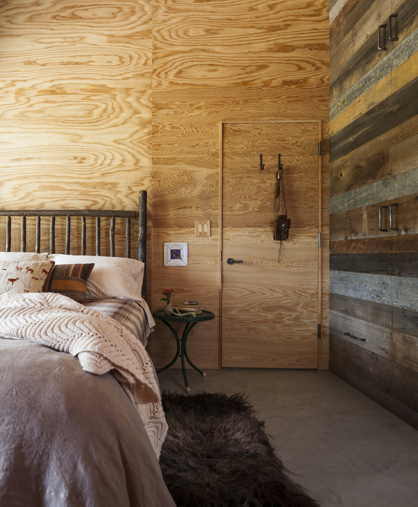 Cabins in Eastern Washington | Swivel Interiors-22