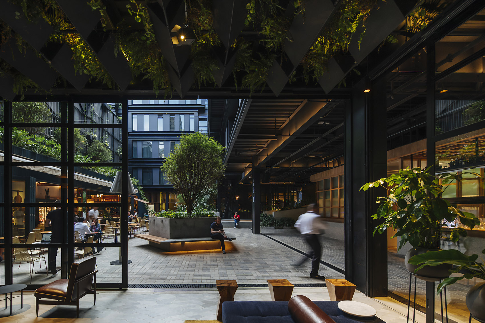 麦德林Click Clack酒店,哥伦比亚 / Plan:B Arquitectos-13